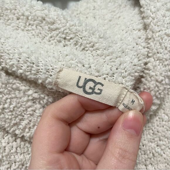 Ugg Sage Sweater Staple Piece Size Medium - Picture 5 of 8